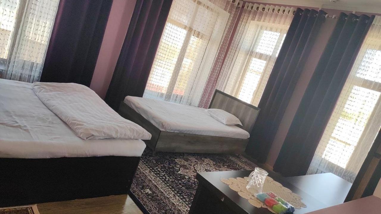 Tomaris Hotel Nukus Exterior foto